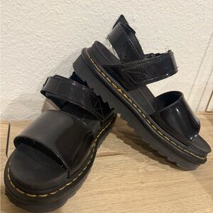 Voss women doc martins